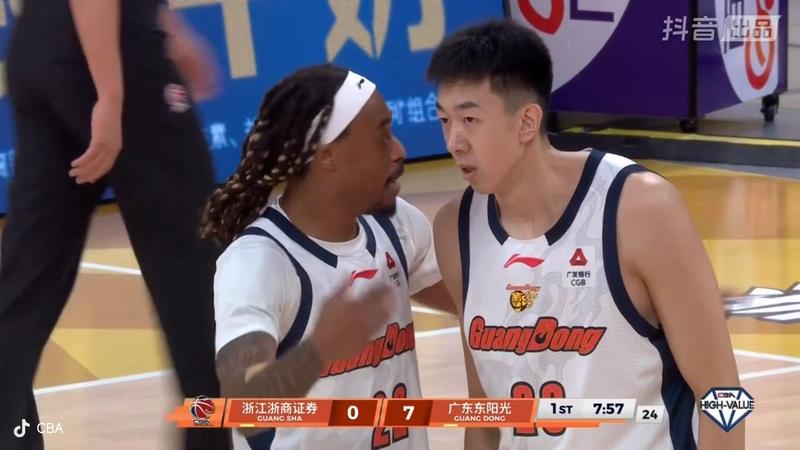  广东宏远赛季双杀广厦：技术战术层面的深度复盘 体育新闻 广东宏远赛季双杀广厦：技术战术层面的深度复盘 体育新闻